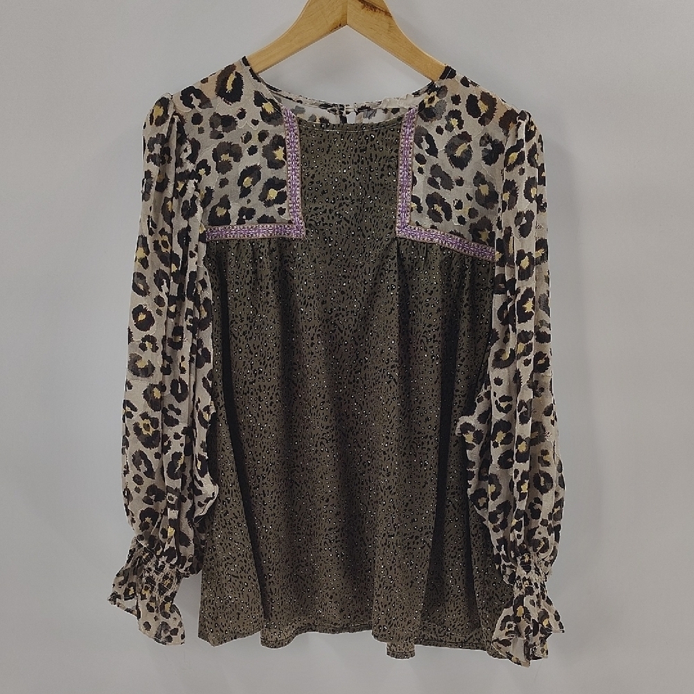 Entro Blouse Size Medium Oversized Relaxed Mixed Material Long Sleeve Leopard